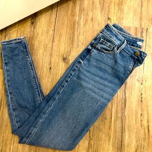 SALE! OLD NAVY Rockstar super skinny high rise jeans